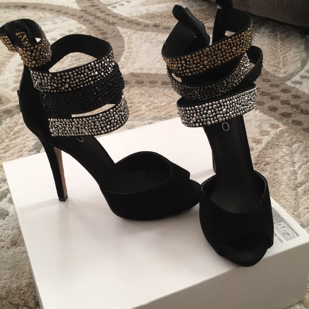 Strappy shoes super cute and in good condition